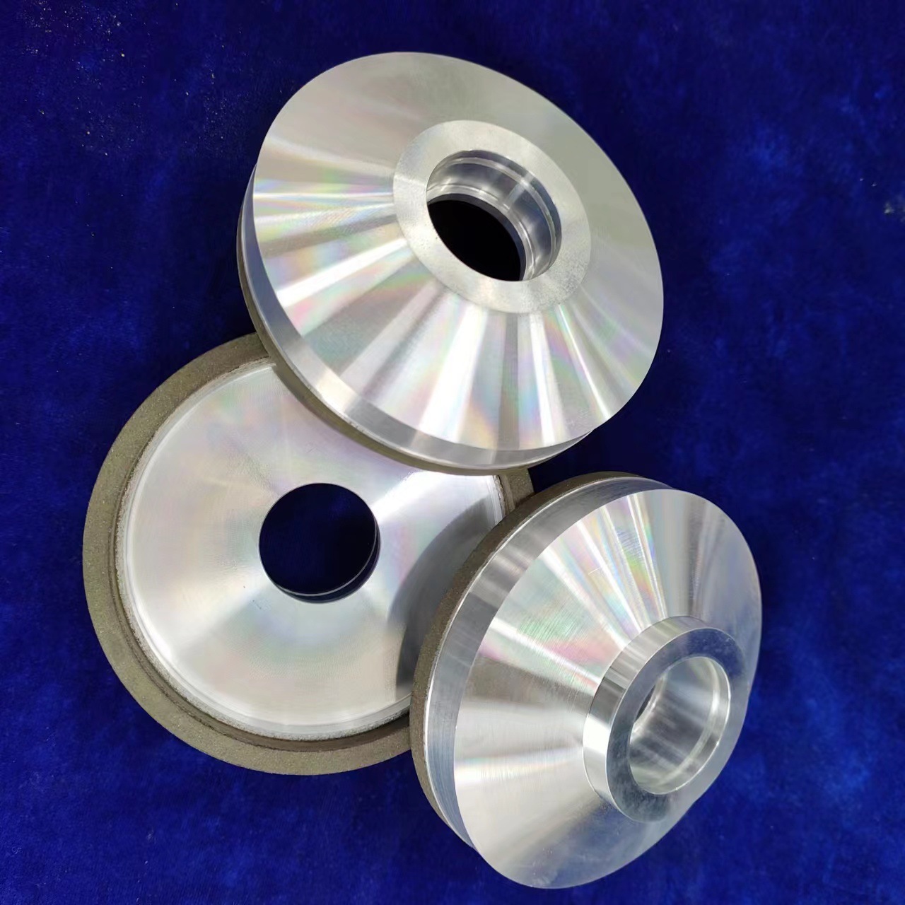 树脂结合剂金刚石碗型砂轮 五轴联动沙轮制作 磨合金钨钢乃磨砂轮