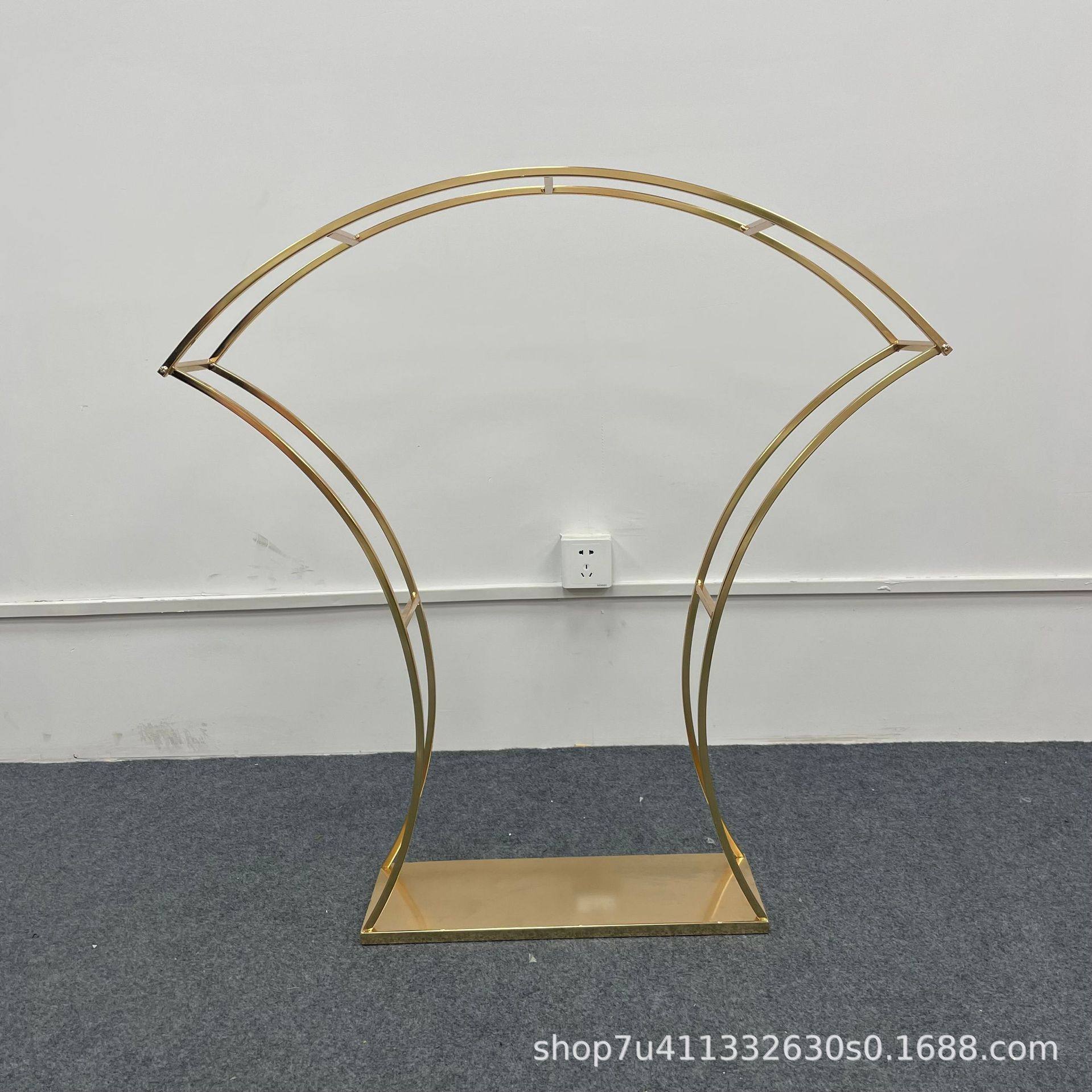 新款婚庆金色电镀拱形桌摆花架婚礼T台路引布置创意道具婚礼装饰