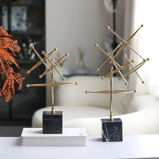 欧式简约金属摆件创意高级感客厅办公装饰摆件创意北欧工艺品摆饰