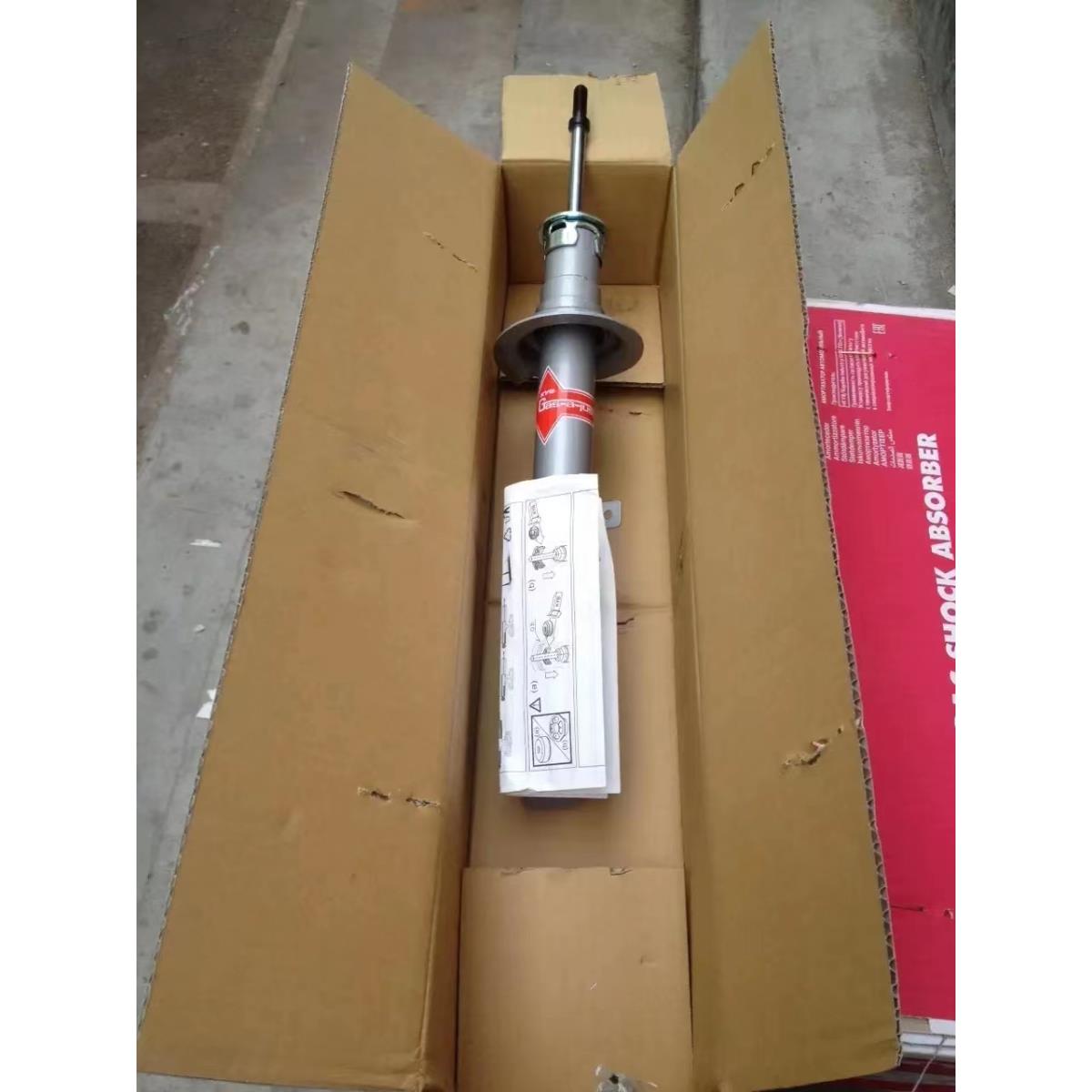 KYB银桶筒汽车减震器避震适用于雷克萨斯 CT200H IS250 350 GS250