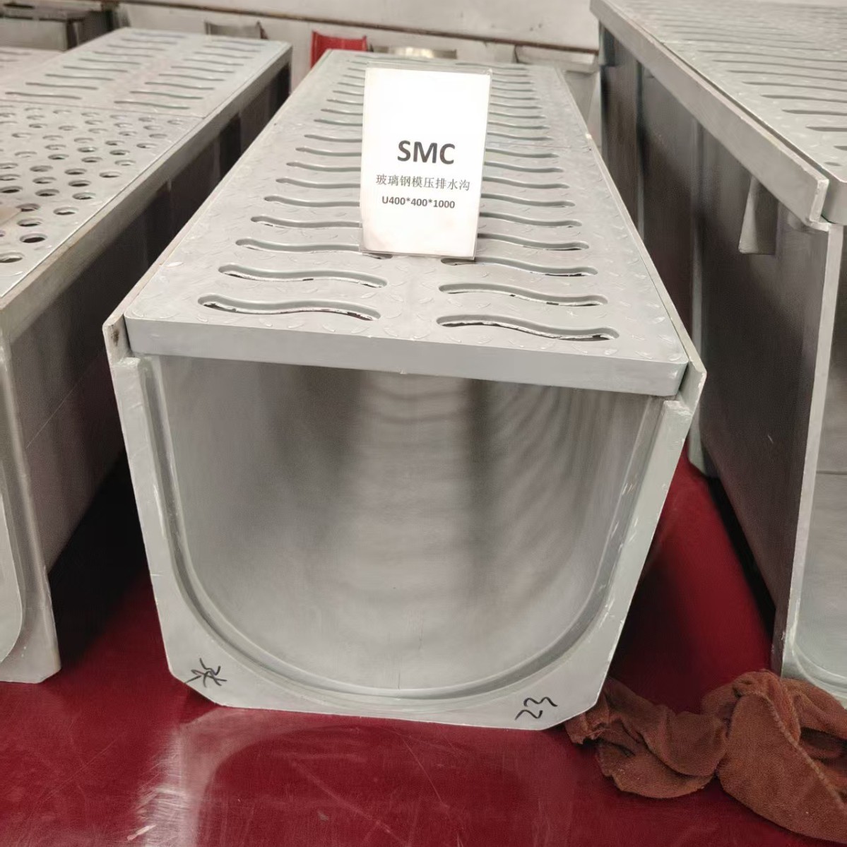 玻璃钢模压排水渠厂家农田灌溉复合树脂排水沟公园农林线性排水渠