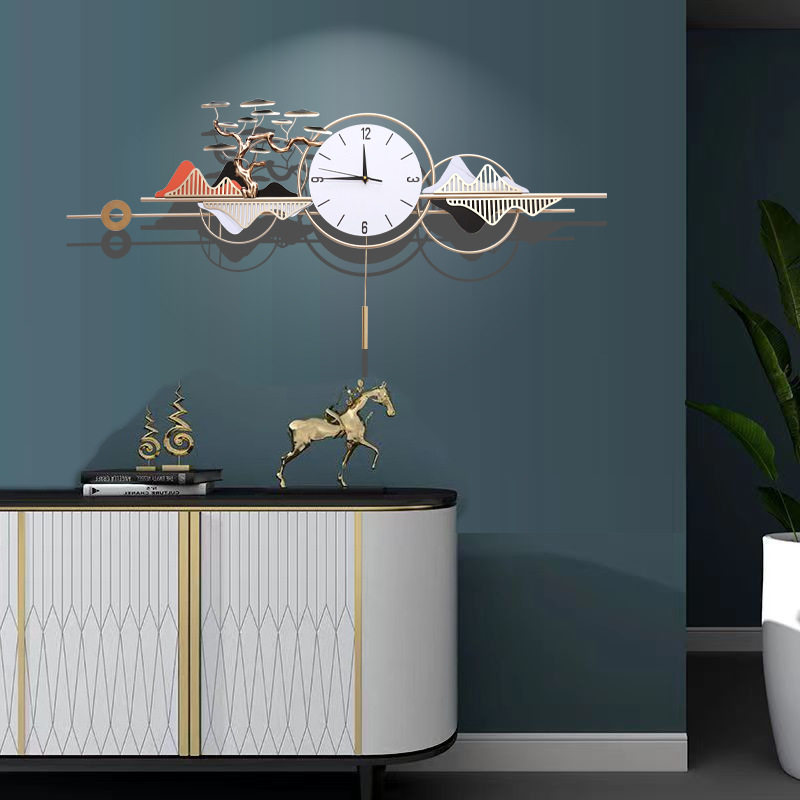2023新款创意客厅时尚挂墙钟艺术轻奢钟表简约现代大气静音摇摆挂