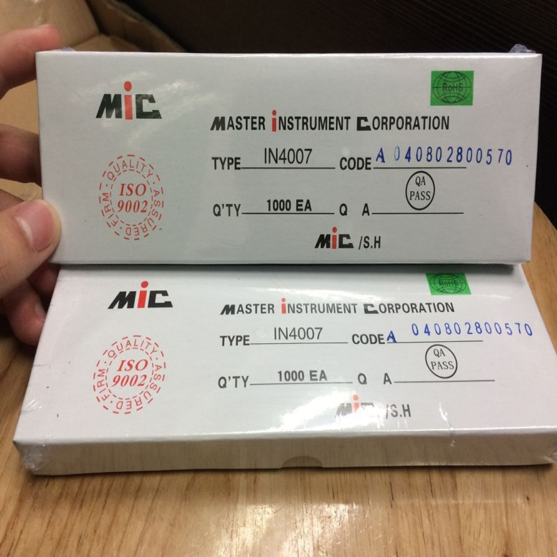 1N4007 IN4007 直插整流二极管 DO-41 1A/1200V 整盒1K