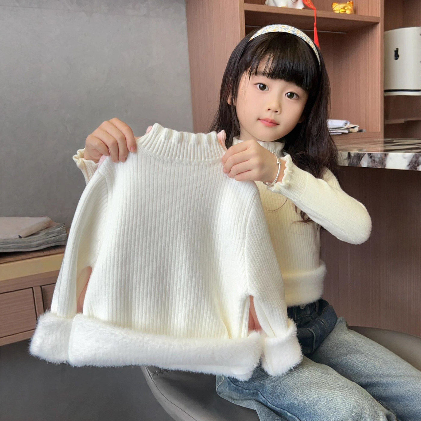 女童加绒毛衣秋冬2025新款洋气木耳边宝宝内搭上衣儿童针织打底衫