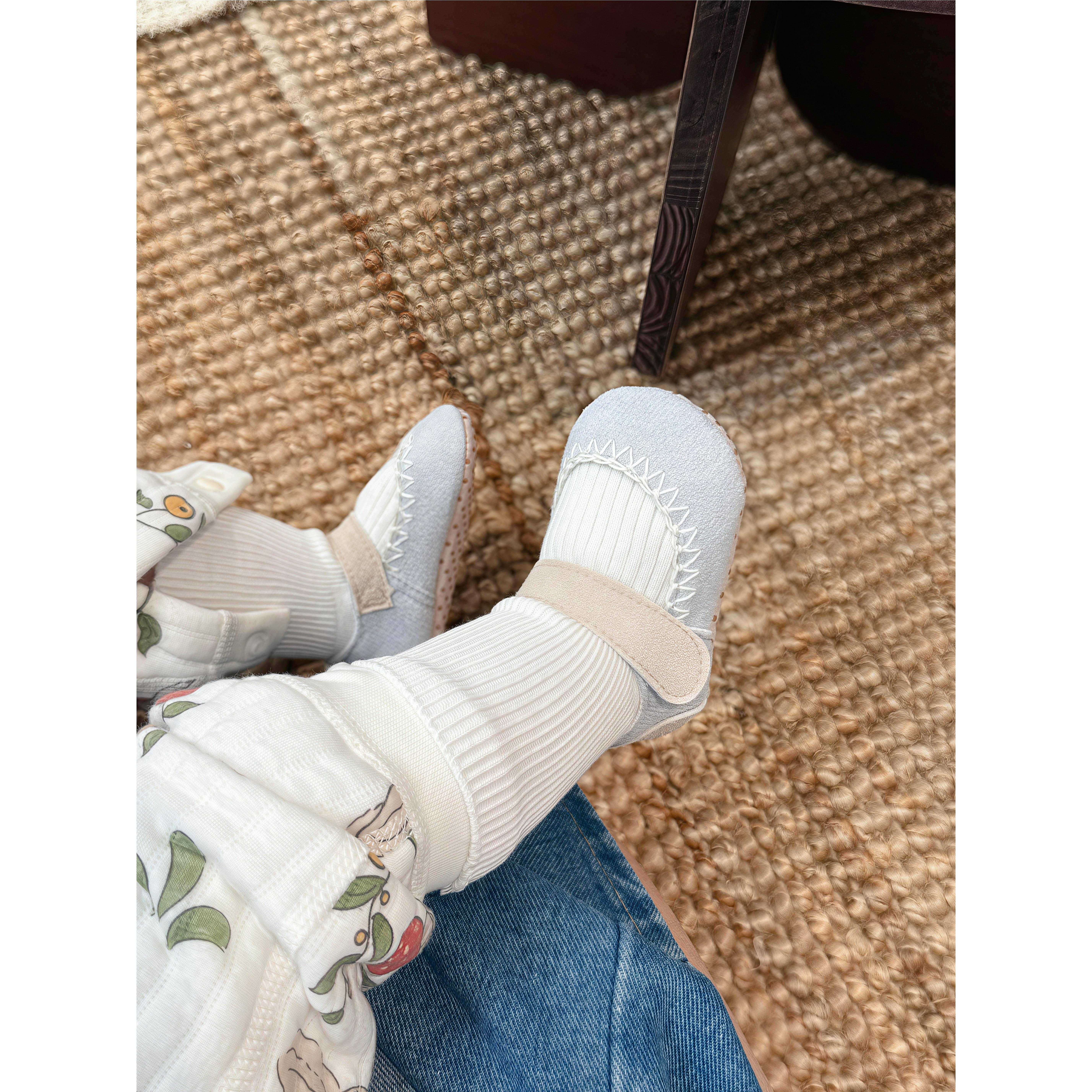 宝宝一体式鞋袜室内隔凉防滑软底