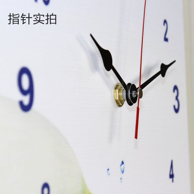 现代客厅餐厅装饰画简约厨房静音挂钟表水果电表箱免打孔遮挡壁画