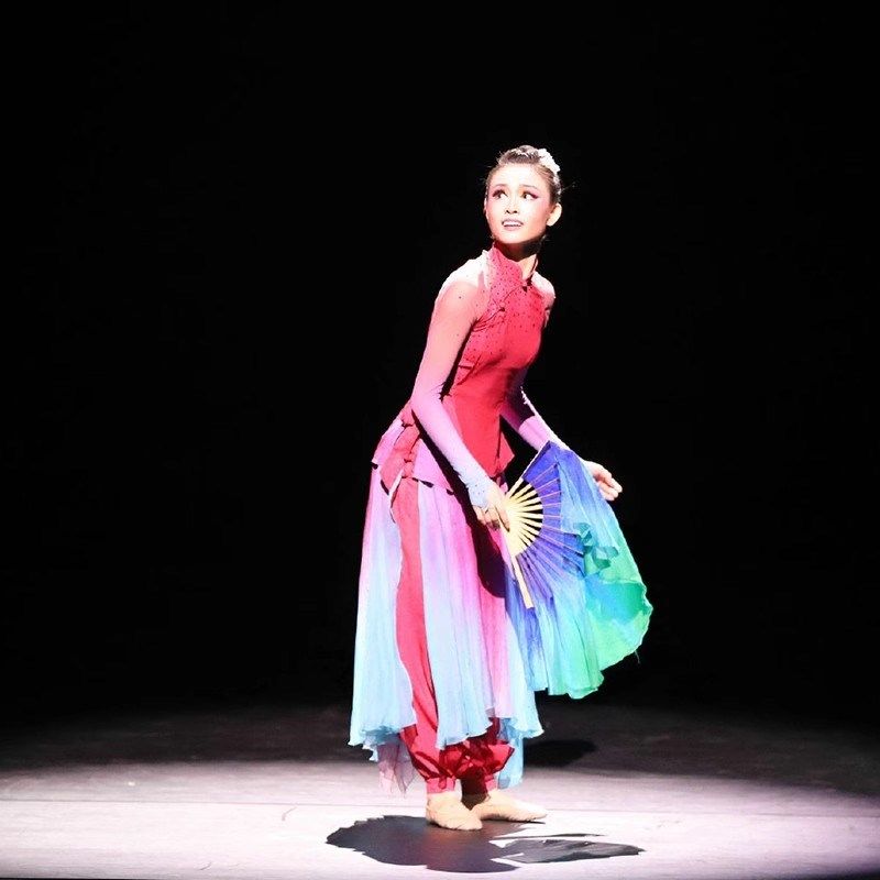 桃李杯古典舞蹈服一条大河演出服民族舞蹈女飘逸秧歌服扇子舞套装,女装/女士精品,民族服装/舞台装,淘宝优惠券,粉丝福利购,淘宝优惠卷