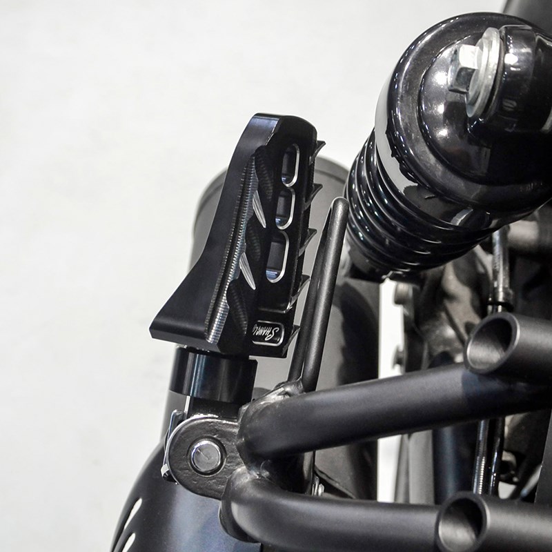 春风250/450CLC改装复古龙脊脚踏板加大防滑脚踏板摩托车改件配件