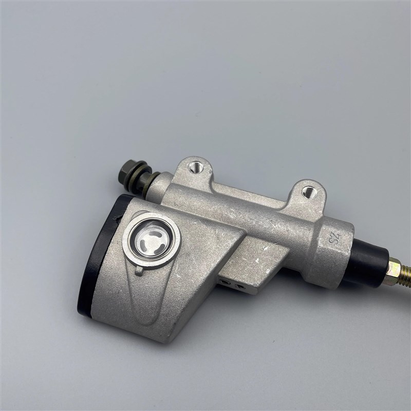 适用 春风摩托车 CF150-3 150NK 后刹车泵 脚刹车 一字泵 NK150