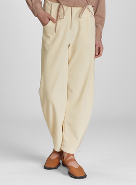 素芭质感灯芯绒长裤女冬季肌理感时尚复古简约百搭休闲长裤SP0829