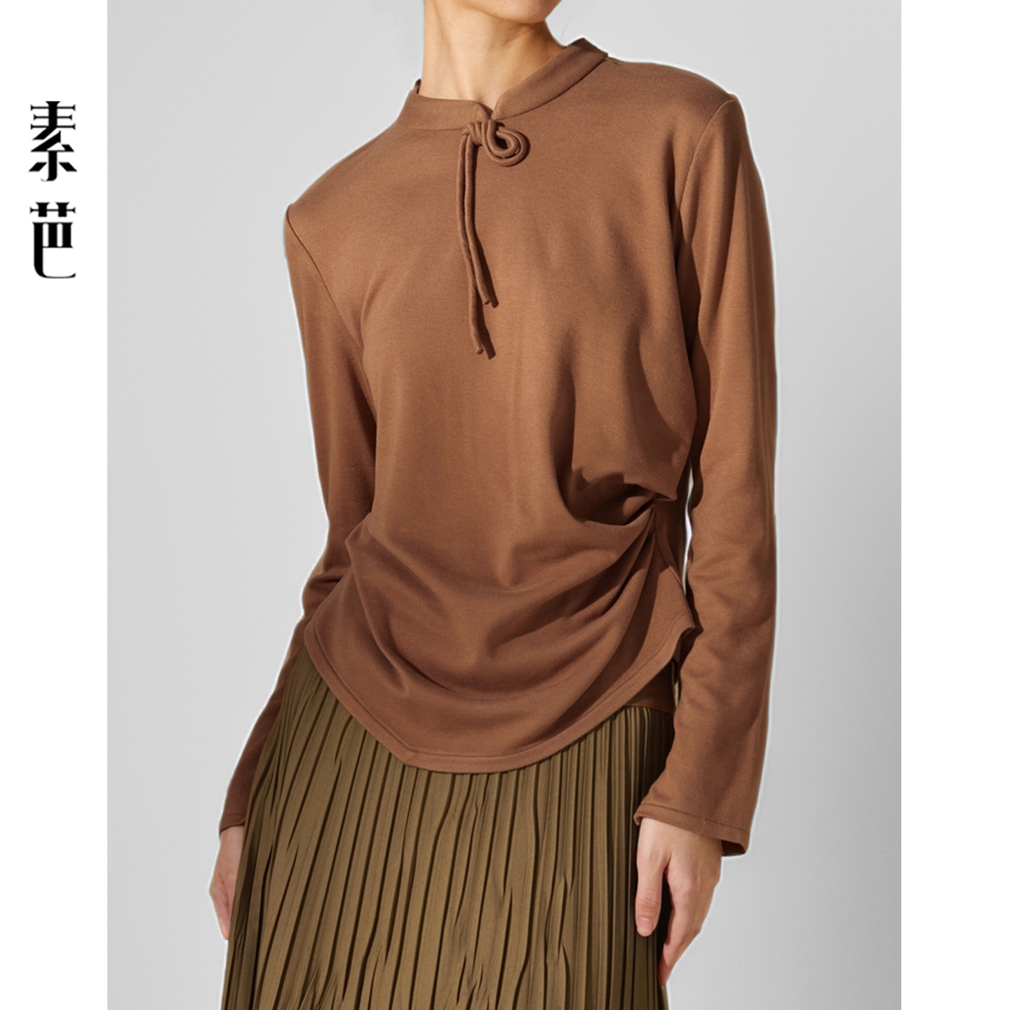 素芭经典小立领针织衫女