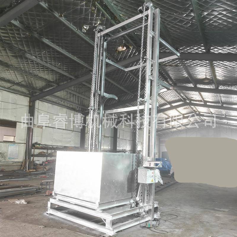 油包物料提升机垂直上料机图片散颗粒小零件提升卸料机