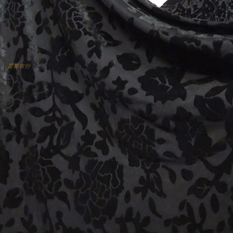 高档黑色烂花金丝绒布料玫瑰花微透弹力垂坠打底衫裙子表演服面料