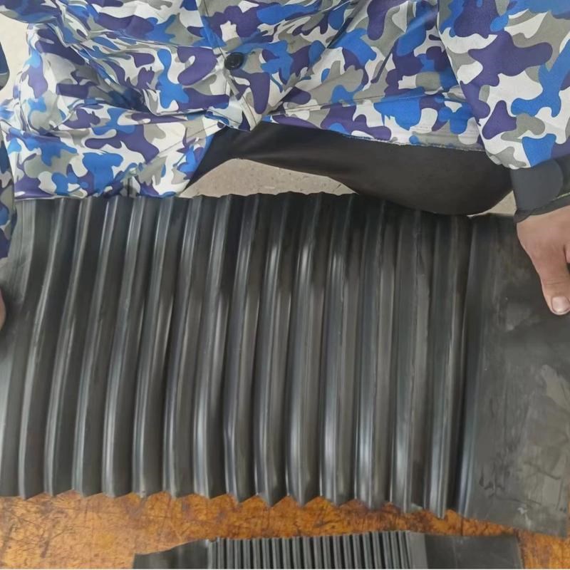 防撞墙波纹橡胶条波浪式止水带压条胶条胶条伸缩缝风琴止水