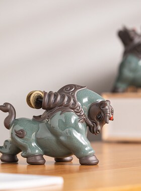 陶瓷牛摆件一对招财镇宅客厅办公室玄关装饰生肖牛吉祥物牛气冲天