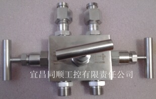 差压表三阀组五阀组压差表的安装方法