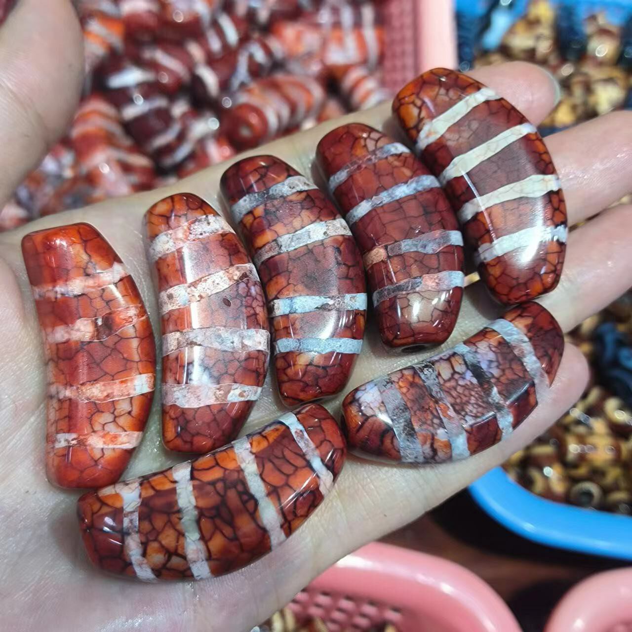 龙鳞凤血红色龙纹结珠牛羊角珠玛瑙天珠手工切料古拙魅力aqx9