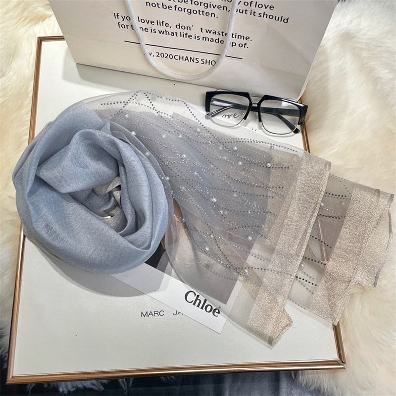 送礼!带钻真丝丝巾女妈妈款B薄纱巾春秋新款围巾披肩两用