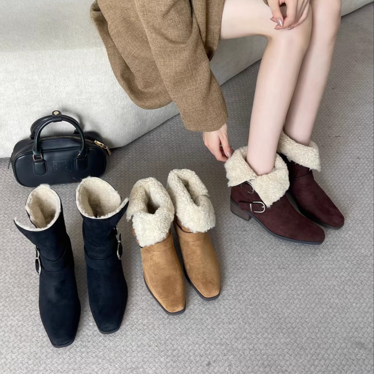韩版粗跟小众绒面方头雪地靴秋冬新款两穿毛毛靴套筒棉靴加绒短靴