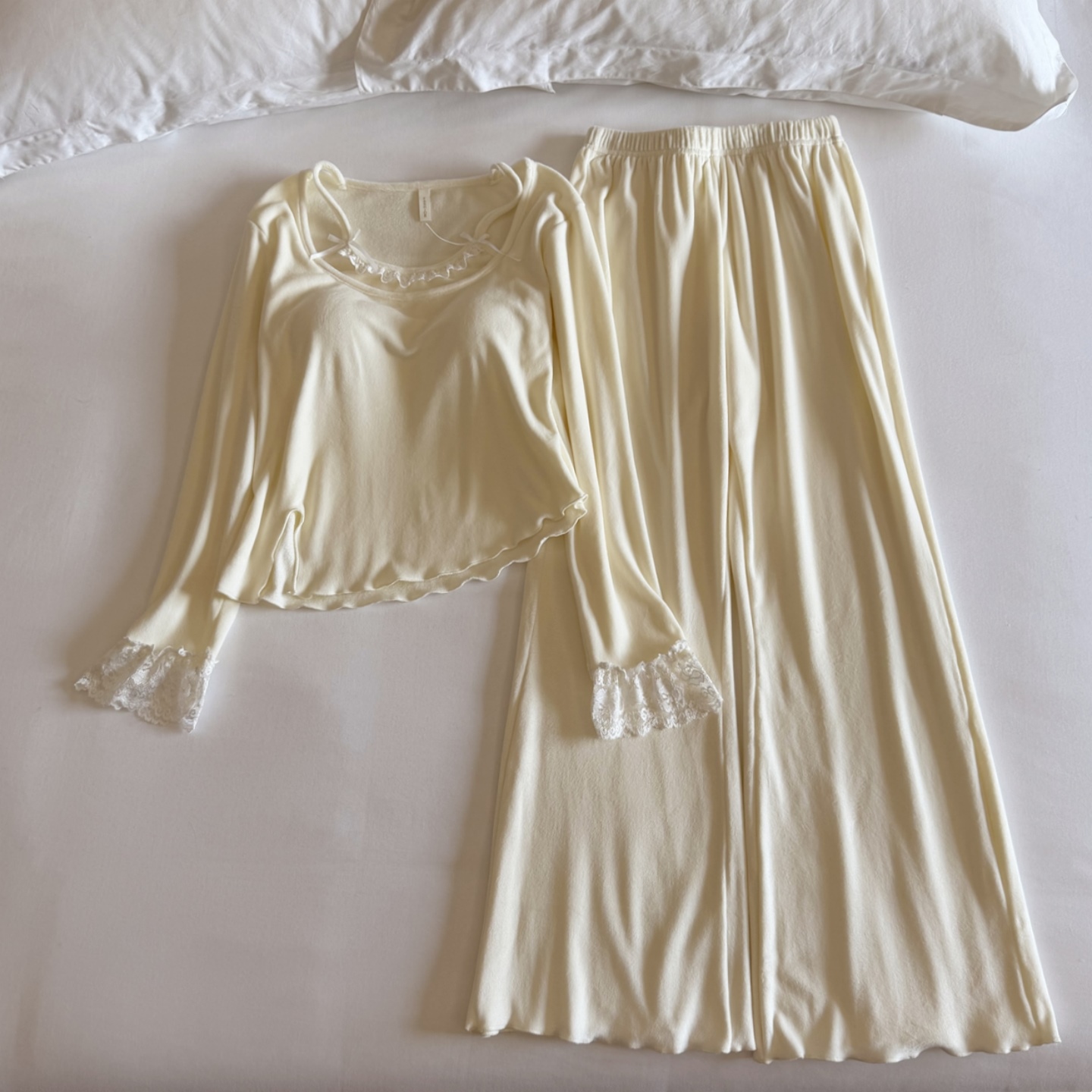 双面海岛绒睡衣女春秋冬季长袖长裤蕾丝边性感带胸垫家居服两件套