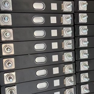 精选欣旺达20AH 3.7V高倍率电芯 应急电源汽车 强启电池三元锂