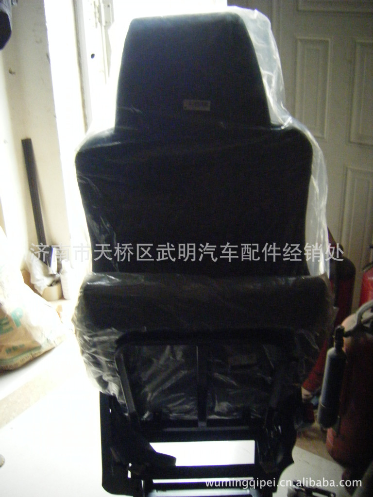 AZ1662512001 A7经济型左座椅，A7整车原厂座椅，重汽原厂座椅