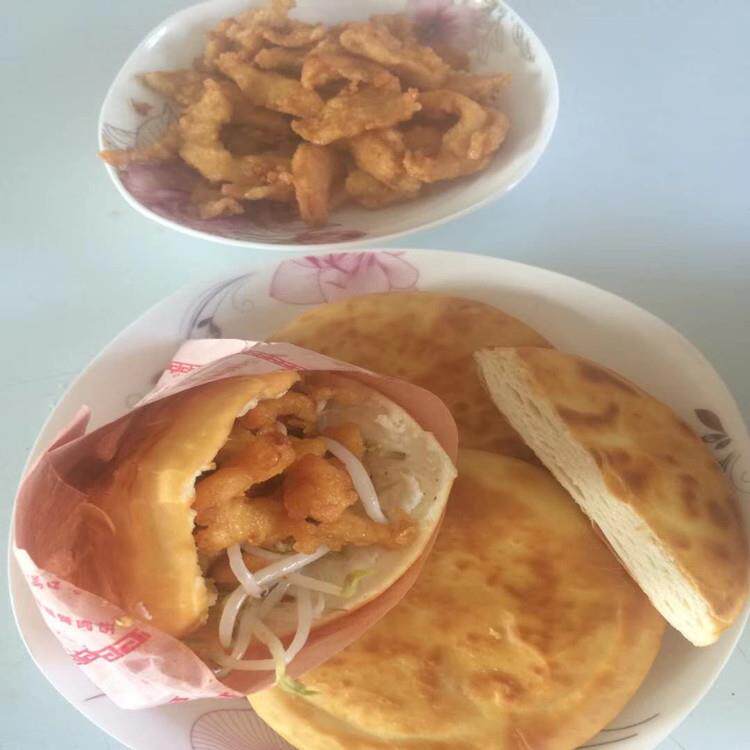 厂家供应多功能锅贴馍白吉馍肉夹馍烧饼成型机