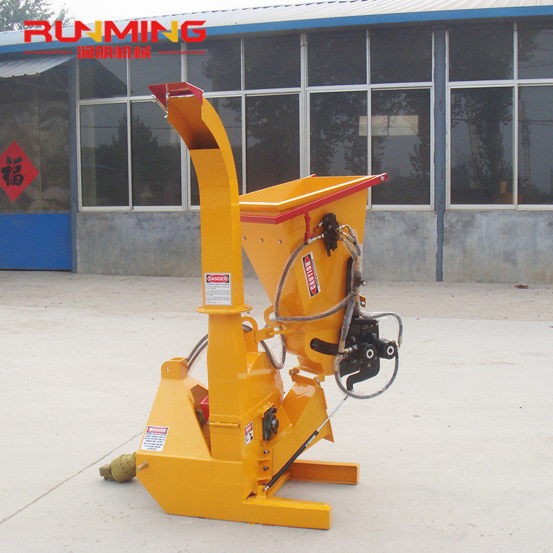 小型碎枝机移动式树枝木材粉碎机 果园农场林业枝条粉碎机批发