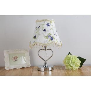 正品现代简约奶时铁卧室床头台灯温馨调光床头灯客厅灯具质灯喂尚