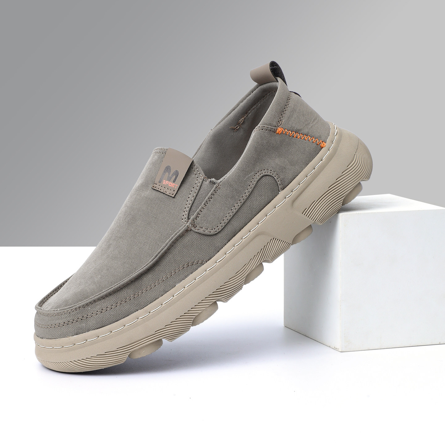 鸿福祥2026春季新款休闲布鞋男一脚蹬帆布鞋透气轻便软底百搭男鞋