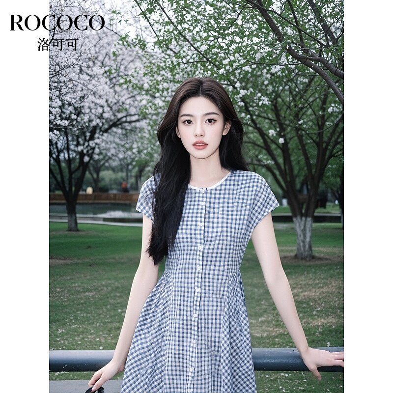 ROCOCO/洛可可蓝色格子撞色连衣裙2025夏季小飞袖收腰中长款裙子