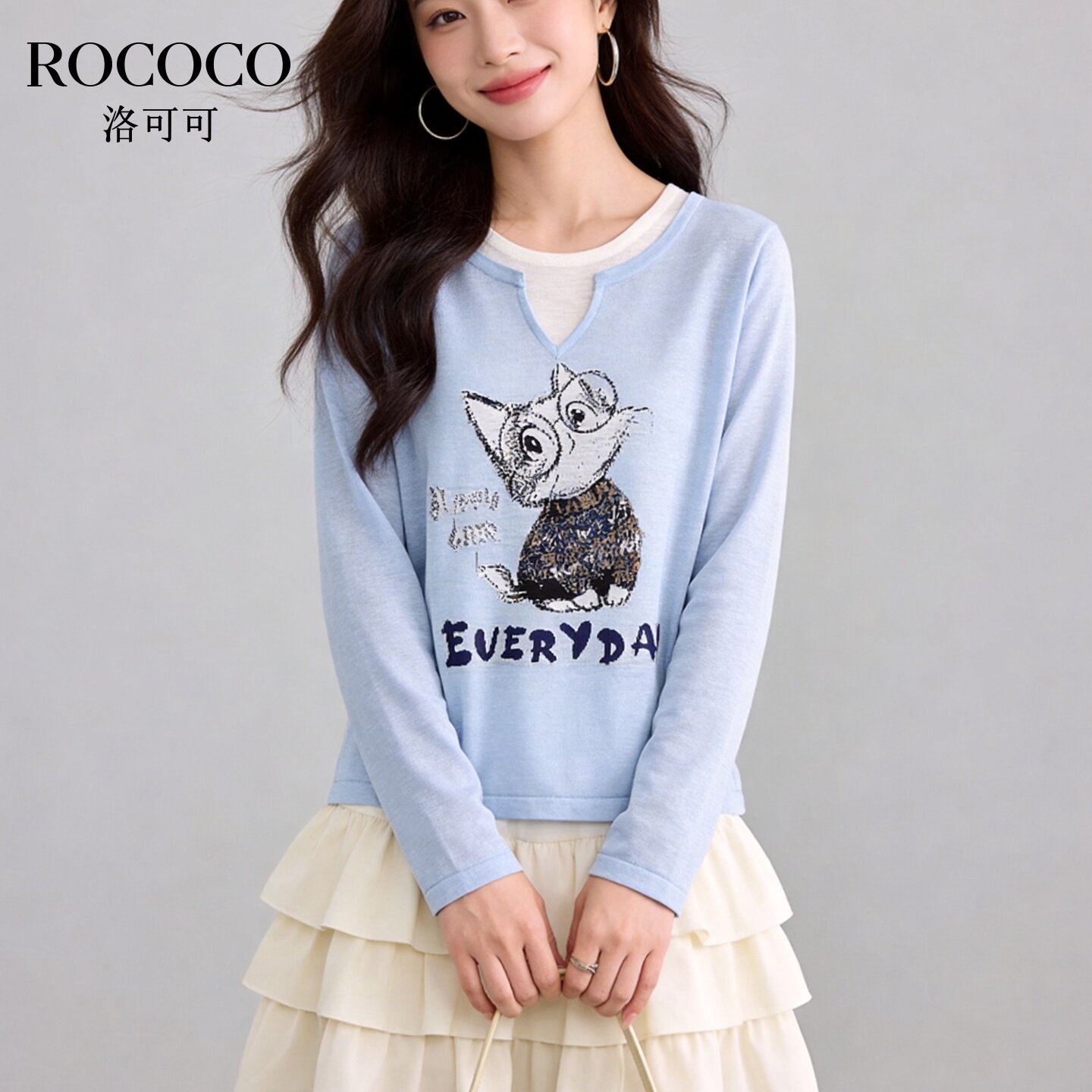 ROCOCO/洛可可浅蓝假两件V领针织衫女减龄宽松显瘦长袖上衣