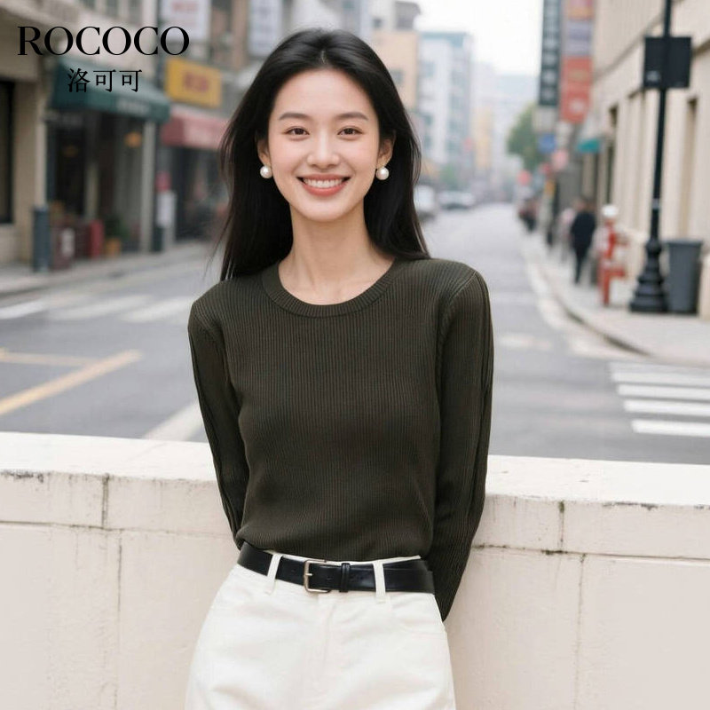 ROCOCO/洛可可绵羊毛圆领毛衣女今年春季独特设计感短款纯色上衣
