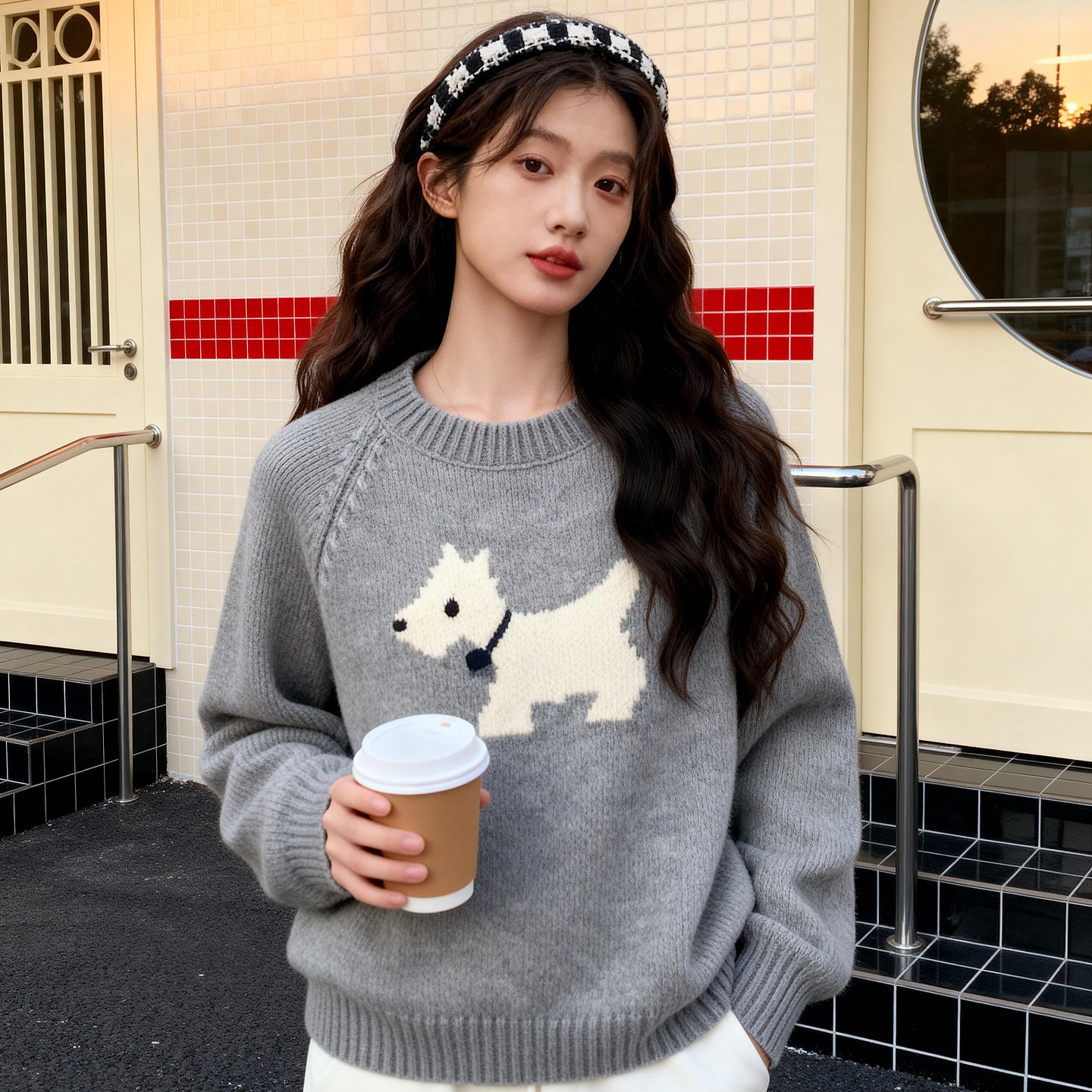 ROCOCO/洛可可浅灰色小狗提花针织衫女宽松休闲圆领秋冬套头上衣