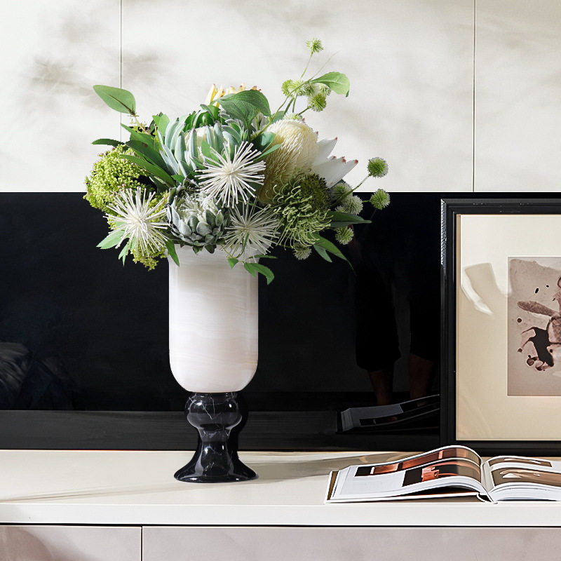 法式高级花瓶高脚复古黑白拼色餐桌茶室插花器抽象混搭装饰品摆件,模玩/动漫/周边/娃圈三坑/桌游,文化/体育周边,淘宝优惠券,粉丝福利购,淘宝优惠卷