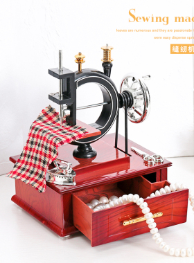 复古怀旧老式手摇缝纫机仿古模型音乐盒服装店酒吧居家装饰品摆件