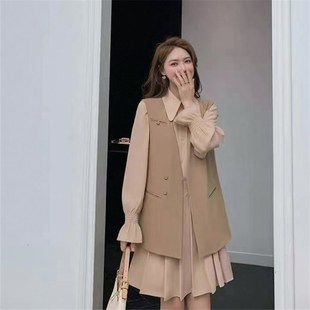 遮肉套装 大码 连衣裙两件套2024春新款 女装 减龄气质马甲百褶衬衫
