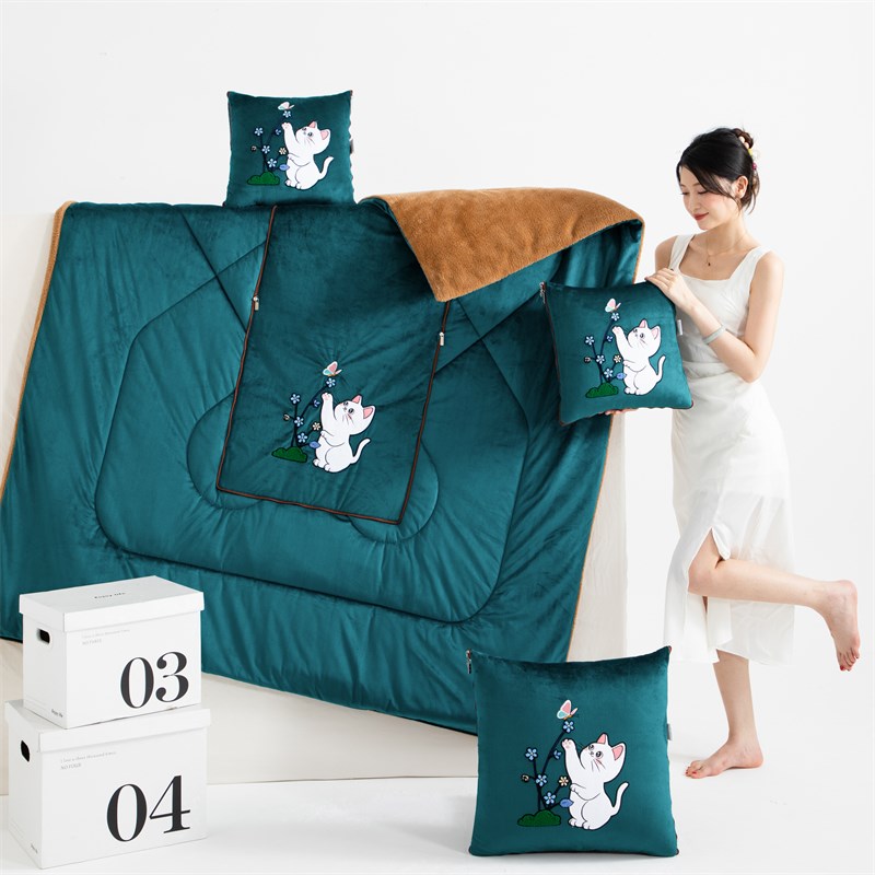 二合一抱枕被子两用汽车高级冬天加厚加绒折叠午休被车用枕头毯子