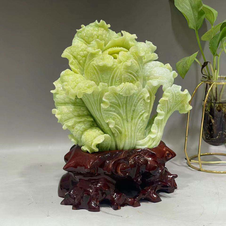 玉石白菜摆件坐地生财天然玉石原石手工雕刻玉家居装饰博古架摆设