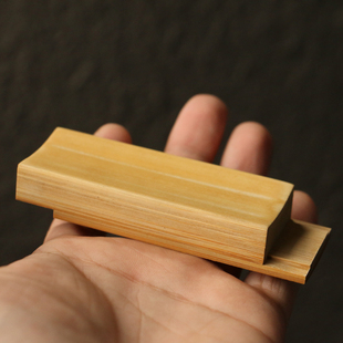 十几年老玉竹东阳名家裘立刚本工精工留青雕刻牙签盒竹雕把件把玩