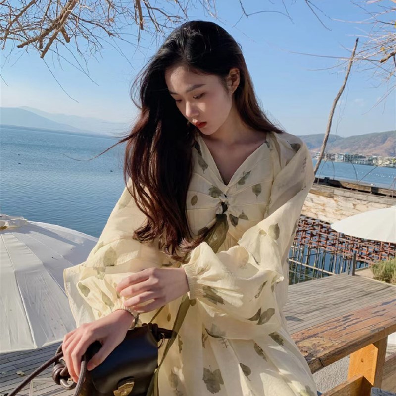大码女装胖妹妹马甲宽松显瘦碎花法式连衣裙2023新款仙气减龄套装