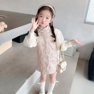 女童春秋款花朵马甲连衣裙2024新款中国风秋季女宝宝新中式两件套