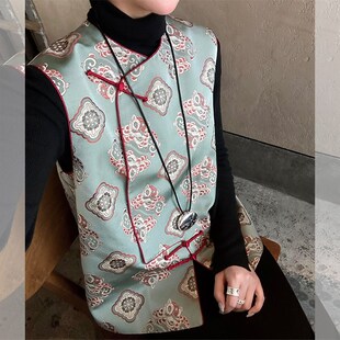 新中式国风女装宋锦绿色提花马甲女2025春季叠穿外穿背心盘扣上衣