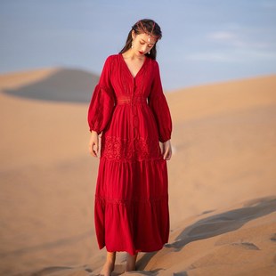 复古显瘦V领长袖蕾丝镂空连衣裙女收腰过膝长裙子度假旅行沙滩裙