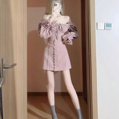 小个子高级感甜辣风套装女秋冬2023新款木耳边衬衫半身短裙两件套