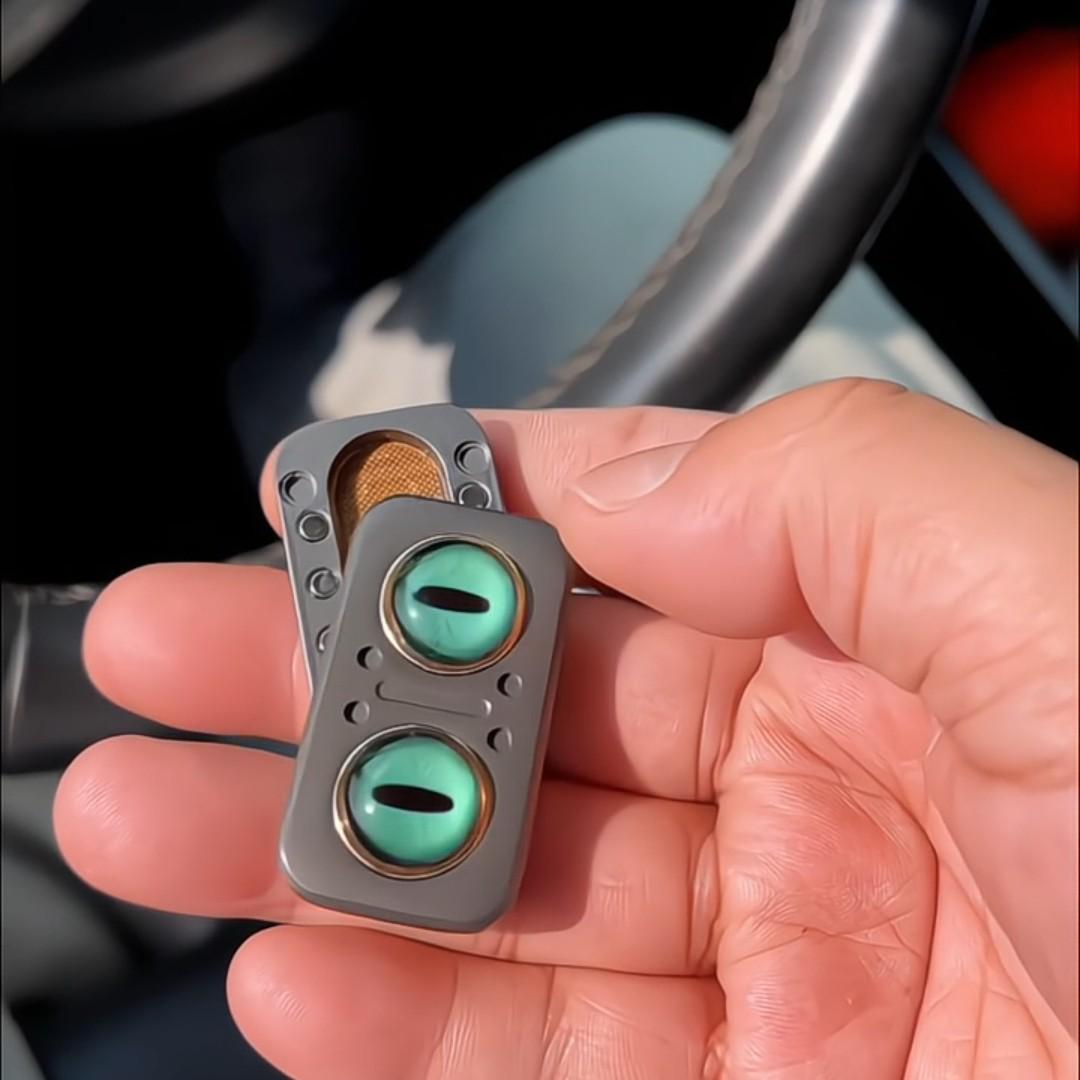 猫头鹰指尖陀螺创意可爱按压啪啪推牌器玩具指尖磁力神器陀螺玩具