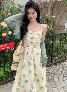 大码胖mm高级感绿色碎花吊带连衣裙女长袖防晒开衫气质显瘦两件套