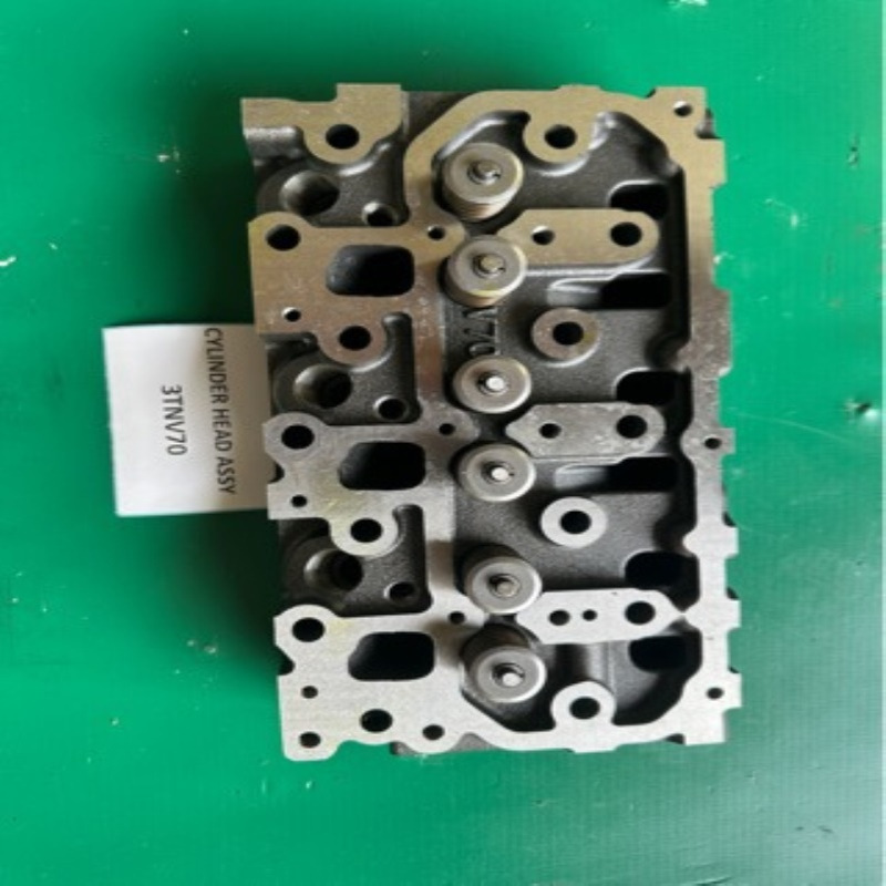 3TNV76 3TNV70 3D84-1发动机气缸盖119515-11740