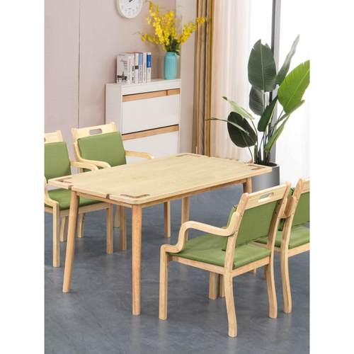 实木适老化餐桌椅养老院家具组合老年人休闲桌子康养社区公寓定制