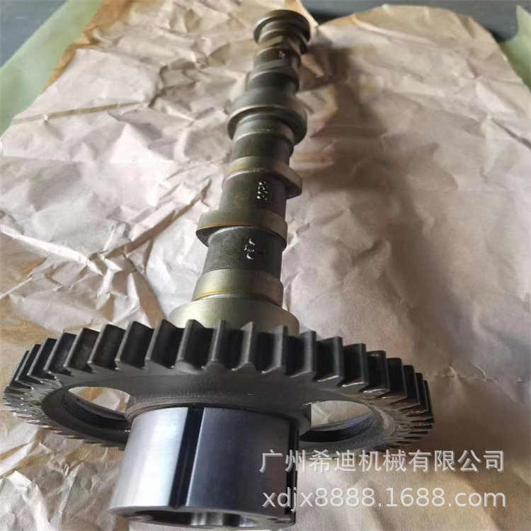 PC100-6 PC110-6 PC120-6 PC130-7 4BT3.9 4D102发动机凸轮轴总成